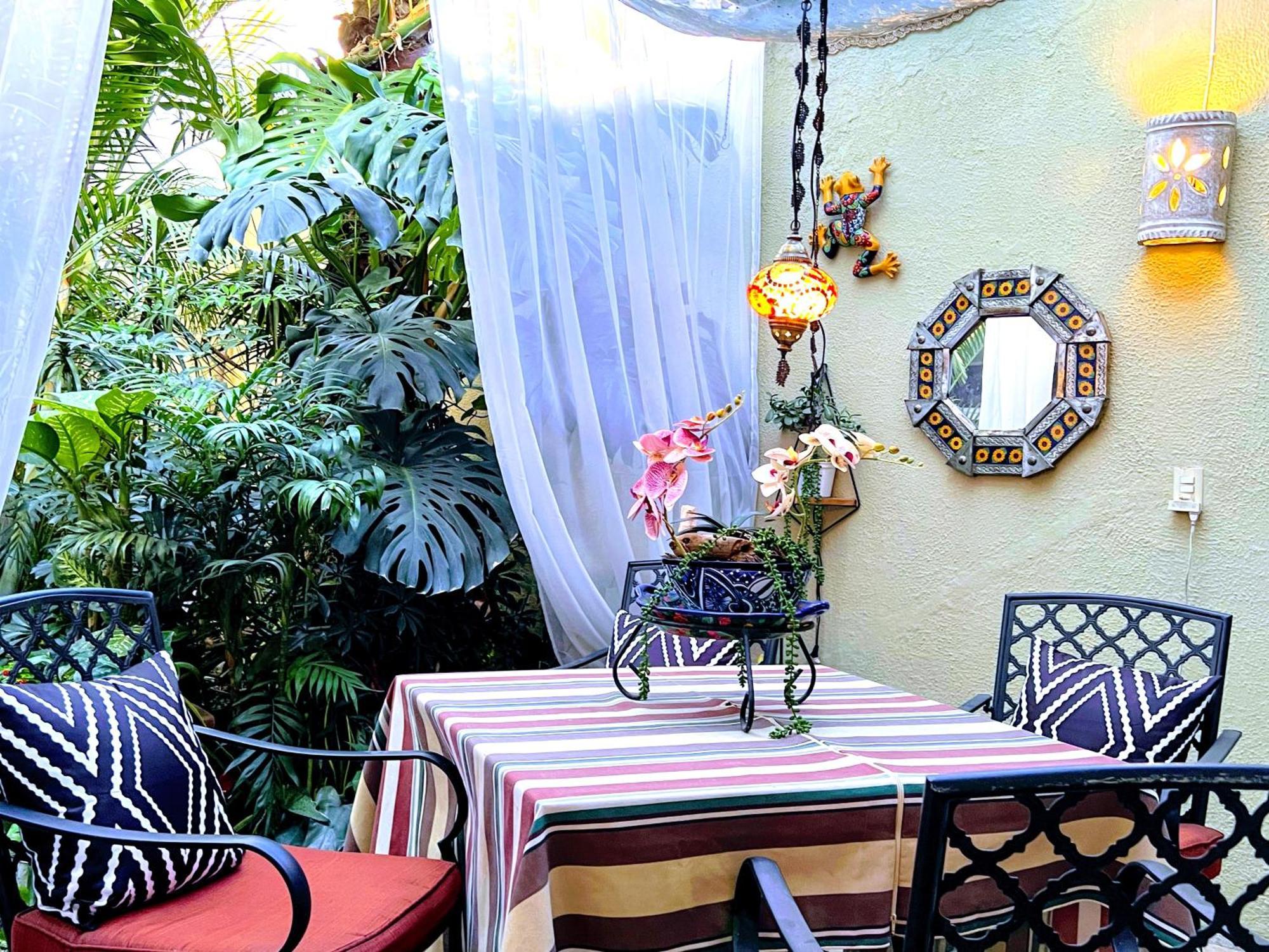 Dickinson Guest House, Guadalajara Expo Zewnętrze zdjęcie